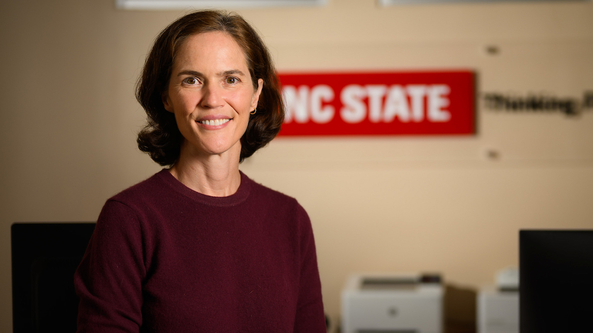 NCStateVetMed's tweet image. With a $5.5 million #NIH grant, NC State veterinary behavioral specialist Dr. Margaret Gruen has joined the national #HEAL fight against #opioidaddiction. Her project aims to find ways to measure how chronic pain affects how dogs think and behave.  ncst.at/uPT850XaLpv