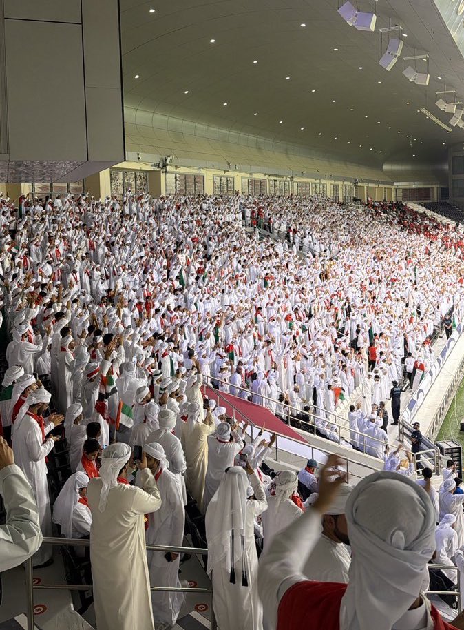 الرياضيات علمتني ان ال92% اكبر من ال8%

الملعب علمني عكس ذلك تمامًا