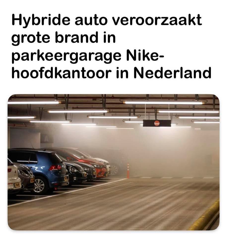 Hybride Wagen Vliegt in Brand in Hilversumse Parkeergarage
