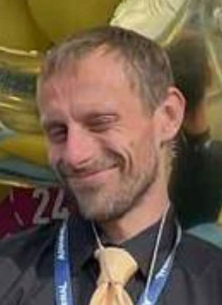 missingpeople's tweet image. We refresh our appeal for any new information on the whereabouts of Darren Cree, who went missing from #Gateshead, #TyneAndWear, on 28 April 2025, aged 37 at the time.

Do you think you may have seen Darren? If so, please contact us on 116 000 with your sighting. Any little