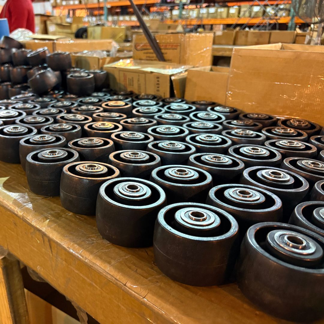 SERVICECASTER's tweet image. Over 40,000 casters in stock — if it rolls, Service Caster has it! 🛞📦 #EndlessOptions #ServiceCaster
