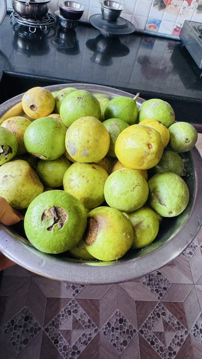 pragateeAdh's tweet image. लोकल