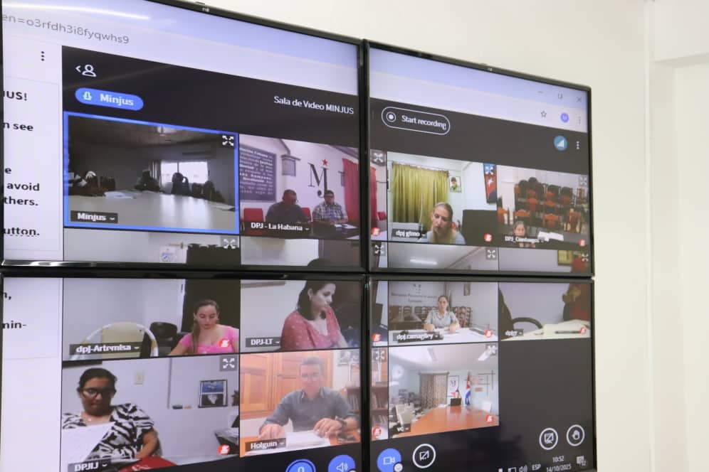 Oscar_CubaTSP's tweet photo. Como todos los martes, en videoconferencia con los Directores Provinciales de Justicia y del municipio especial Isla de la Juventud, se analizan: la digitalización y la prestación de servicios en los registros civiles; la Atención a la Población y  la #AltaFiscalizaciónMinjus https://t.co/frEdRHDZMN