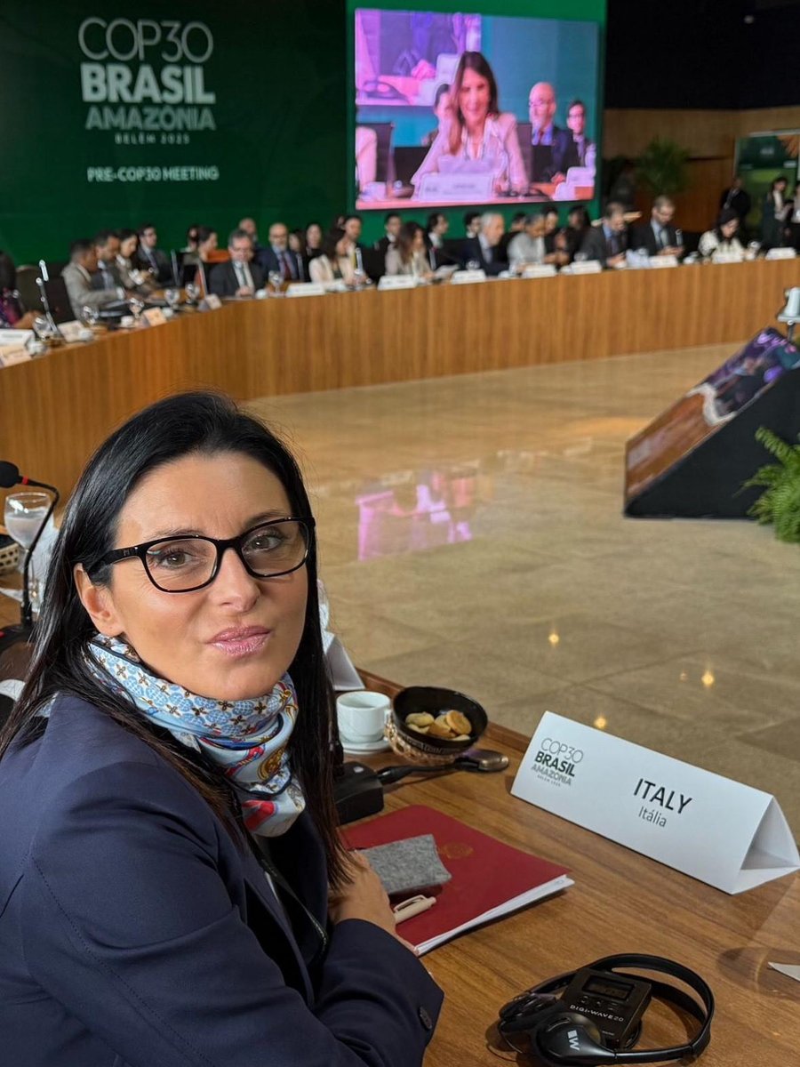 🇮🇹 L’Italia protagonista alla pre-COP di Brasília! Insieme a Brasile, Giappone e India abbiamo lanciato il “Belém 4X Pledge on Sustainable Fuels”, un impegno per quadruplicare entro il 2035 la produzione di carburanti sostenibili.

#COP30