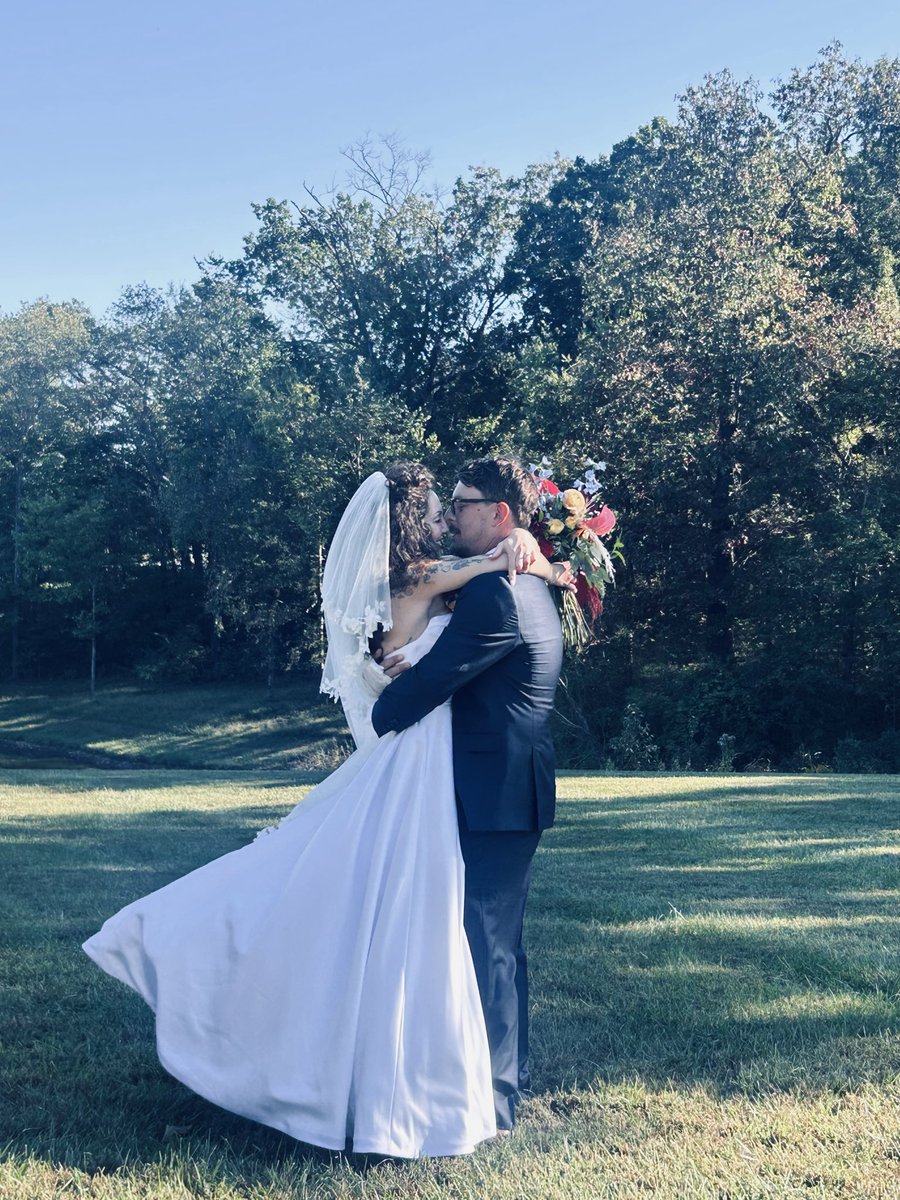 Tara Savelo tweet media