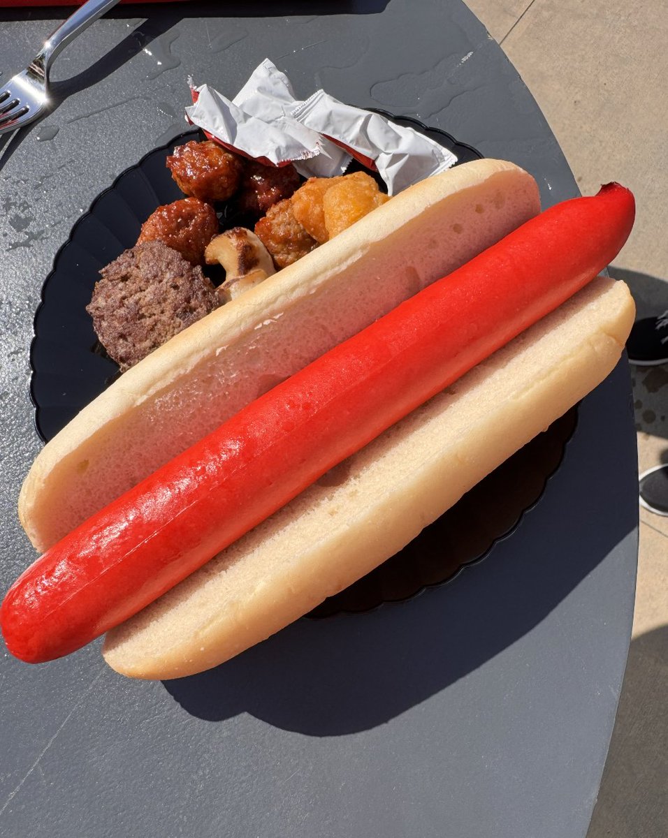 Land O Frost tweet media