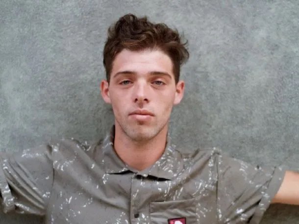 Conozco una persona que resuelve cualquier tipo de problema.