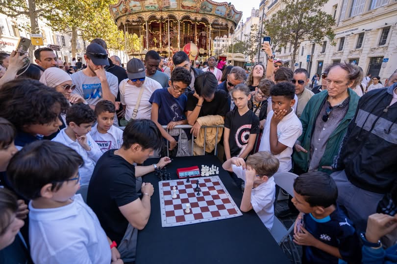 Liguepacaechecs's tweet image. Marseille Echecs et Julien Song s&apos;invitent sur la Canebière : un millier de participants pour cette édition de « Échecs en fête !!! »

@escafrestephane @marseille @Liguepacaechecs @ffechecs @MaRegionSud @departement13 @EloiRelange @jbmullon @LaurieDelorme12