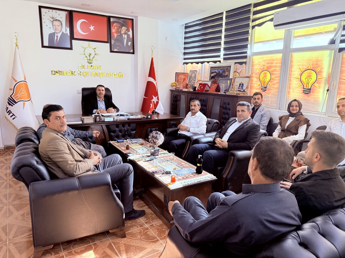 📍 AK Parti Derecik İlçe Başkanlığı…

Haftalık olağan yönetim kurulu toplantımızı gerçekleştirerek ilçemizin gelişimi adına yürüttüğümüz çalışmalarımızı değerlendirdik.

Birlik ve beraberlik içerisinde, milletimizin bizlere emanet ettiği sorumluluğu en iyi şekilde yerine
