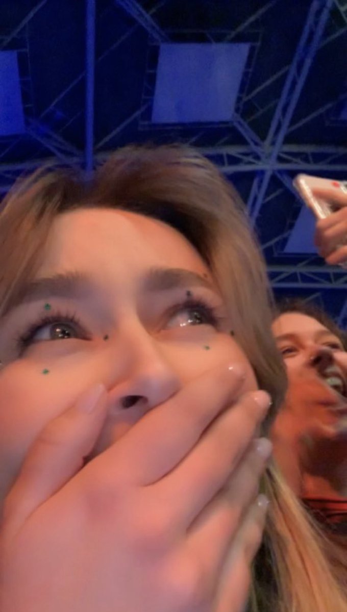 oopsmyed's tweet image. “I can look into the eyes of the girl on the front row and literally feel what the show means to her”