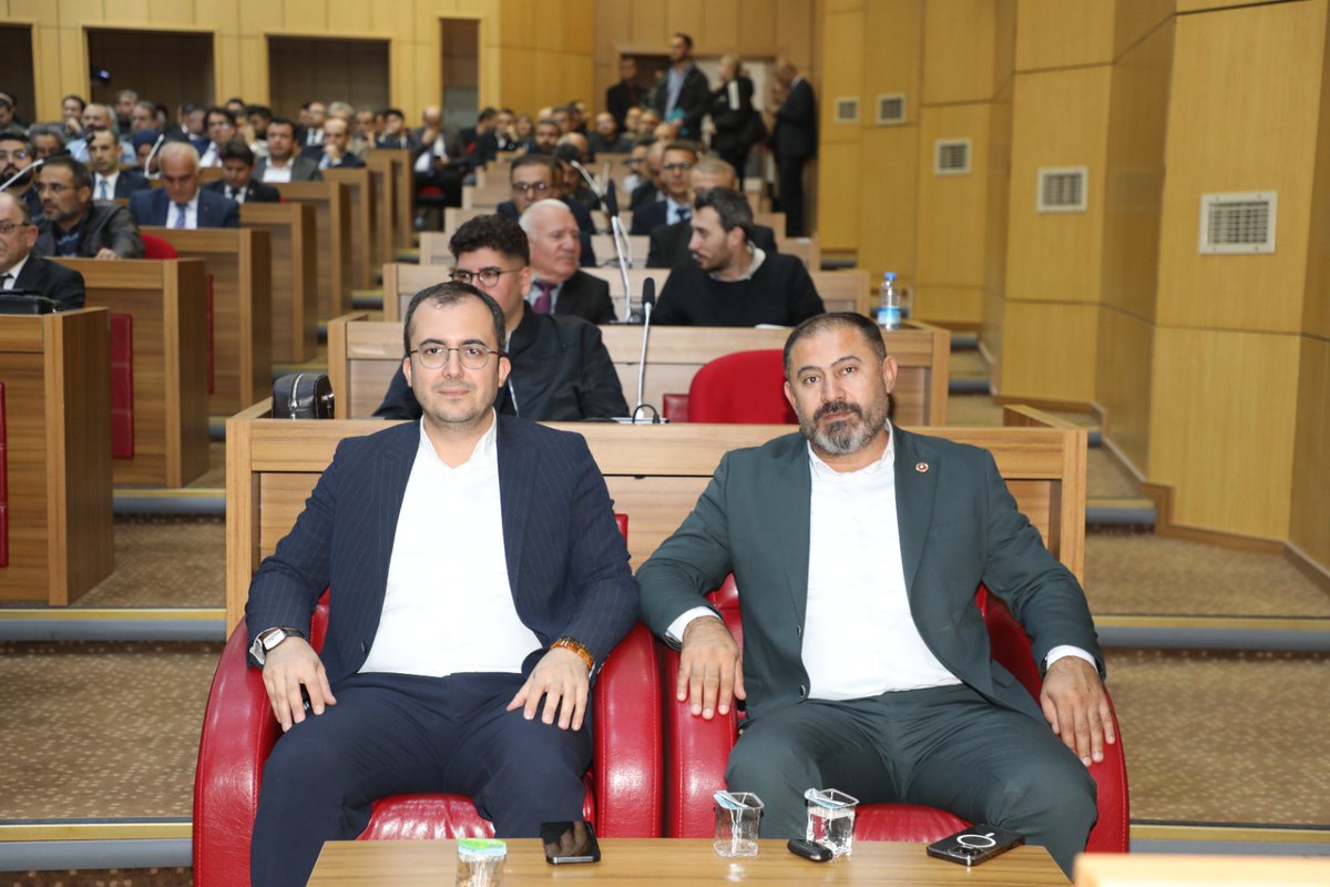 Devlet Malzeme Ofisi (DMO) tarafından düzenlenen Sivas Paydaş Buluşması, DMO Genel Müdürü Şinasi Candan’ın katılımıyla gerçekleştirildi.