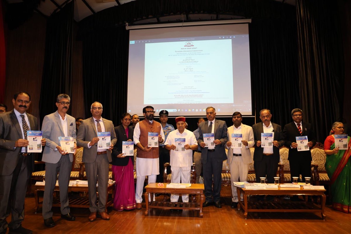 Hon'ble Governor of Karnataka, Shri Thawarchand Gehlot , graced the 20th anniversary program of the Right to Information Act (2005) in Bengaluru.

BDA Chairman Shri N.A. Harris, Chief Information Commissioner Ashish Mohan Prasad &amp; other dignitaries were present.