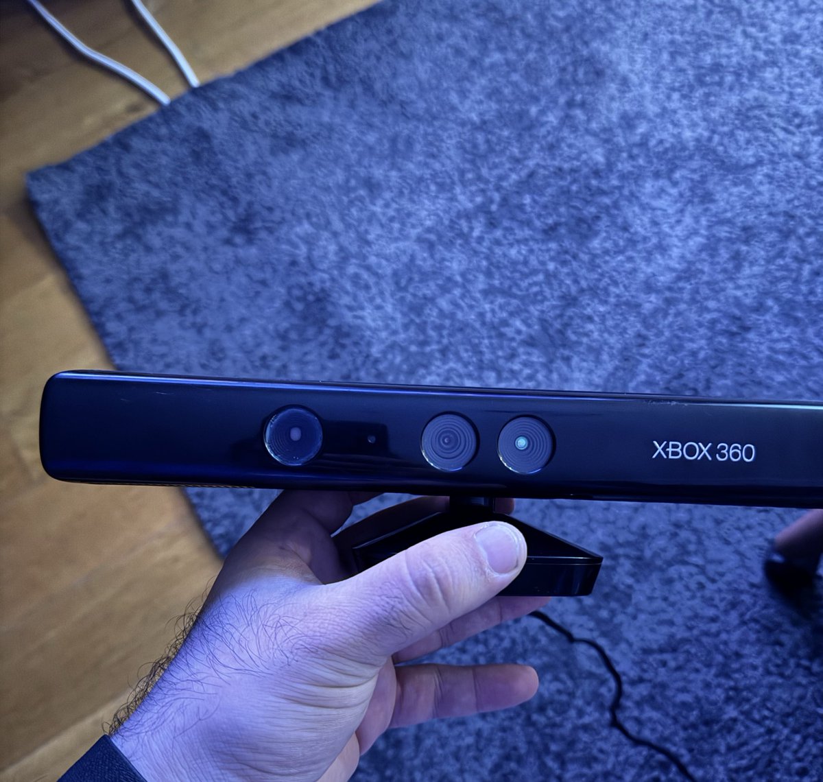 AlicanKiraz0's tweet image. 2-3 tane ikinci el eski kinect aldım. Hybrid çalışan bir 3D Scanner yapmaya çalışacağım. İşe yararsa aldığım fiyatın 50-60 katı pahalı 3D Depth Camera ve 3D Scanner’lara eş değer çıktılar almaya çalışacağım 🔥🦾