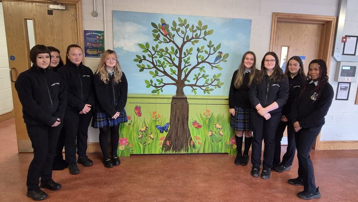 VirCollege's tweet image. ***WELLBEING INITIATIVE***

TYs demonstrated their creatively, recently designed and painted beautiful wellbeing tree which is now on permanent display in our school corridor. Well done Emily, Millie,Heidi, Lily, Katie, Alisha, Sadhbh and Amy 👏
#respond #create #explore #respect