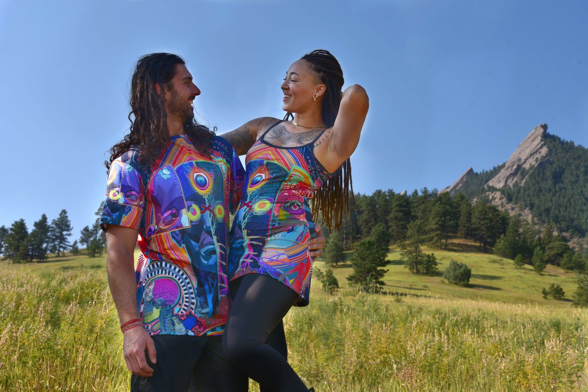 Android_Jones's tweet image. Exciting News ⚡️ We just got our hands on the VERY LAST BOX EVER of Android x Vision Lab apparel! These are the last remaining pieces from this apparel line that will ever be made. Limited sizes and designs available, if you've been looking for a particular design now is your…