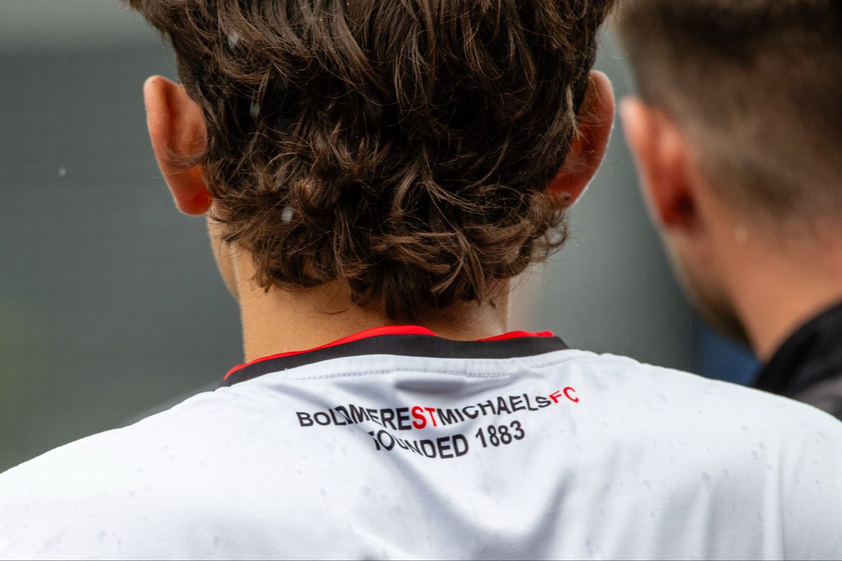 If your not making the trip over to <a href="/LongEatonUnited/">Long Eaton United FC</a> there is still action at the Amber Arena 🏟️ 

Tonight is the night for our U18s as they face <a href="/SolihullMoors/">Solihull Moors FC</a> in FA Youth Cup Action🏆

⌚️-7:45
🏟️- Amber Arena 
🏆-FA Youth Cup Third Round Qualifying

<a href="/themikesacademy/">The Mikes Academy</a>