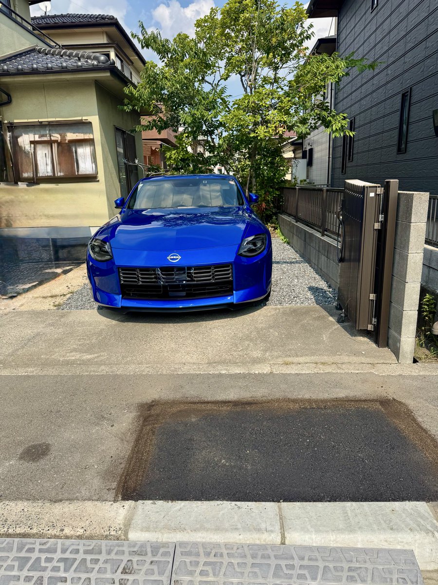RZ34love's tweet image. #フェアレディーz #RZ34
ずっと何十年も邪魔になってた電柱を移設して貰った。電力会社に頼んだ。無料でした。