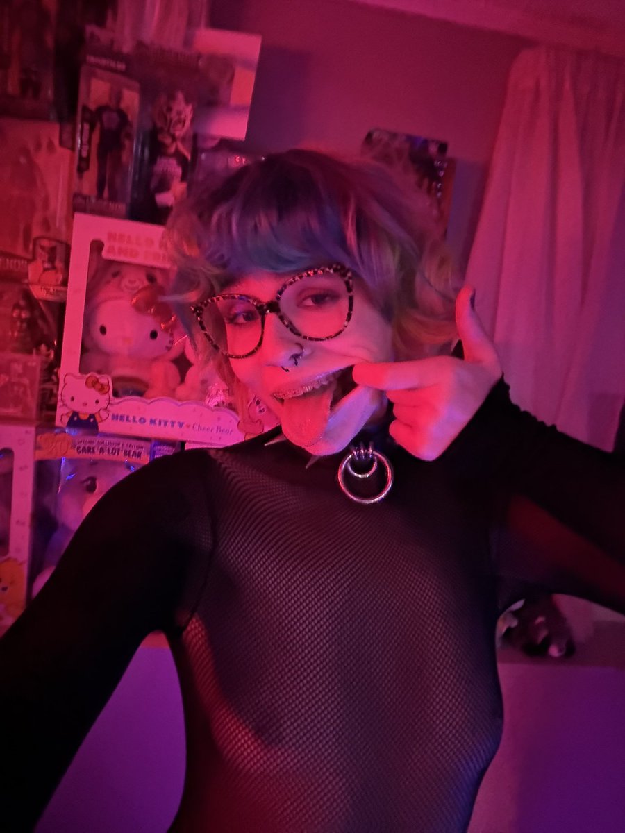dutifuldolly's tweet photo. BRACES = CONSENT 🖤😵‍💫 https://t.co/HsW1Xwqg7P
