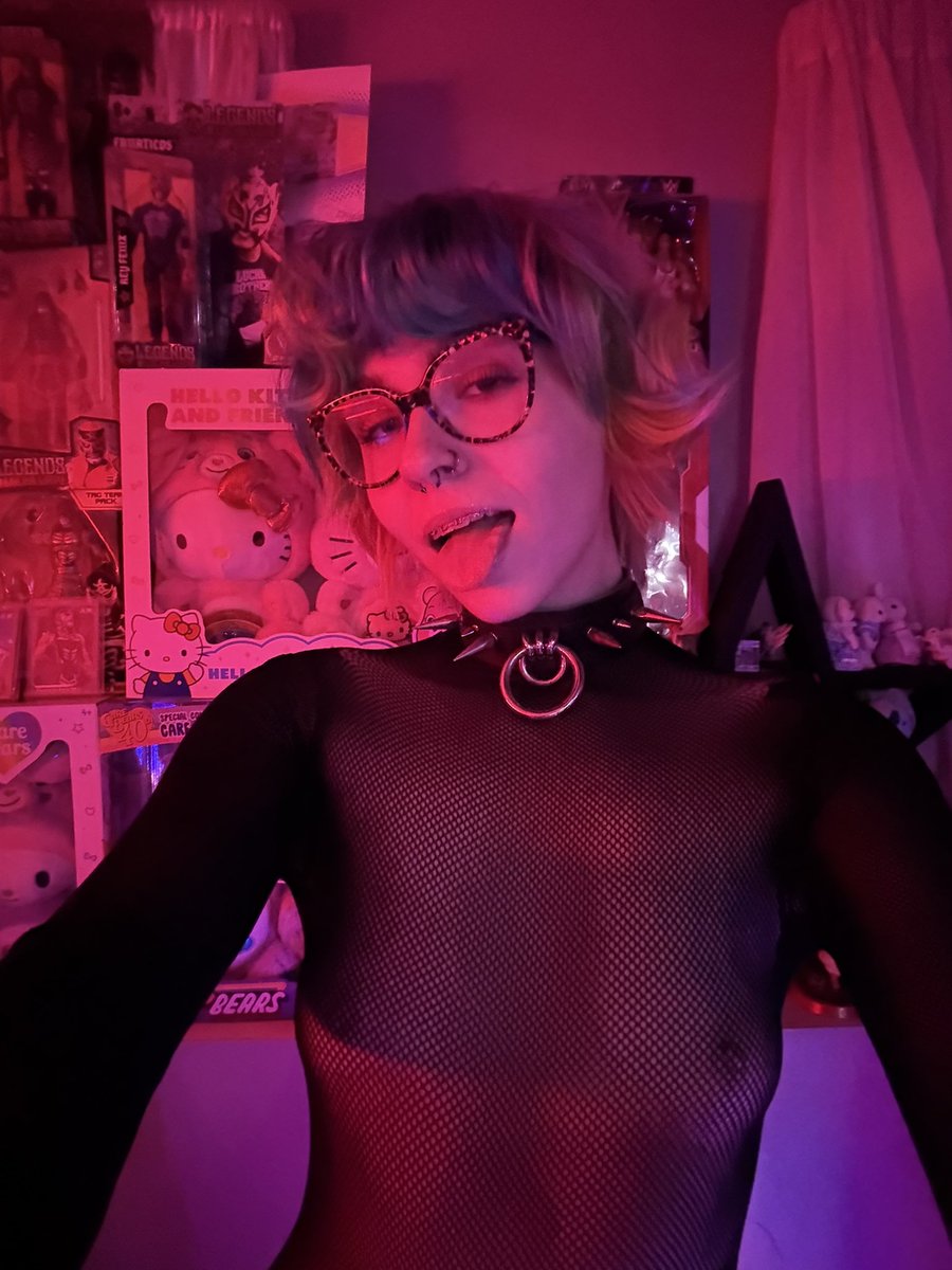 dutifuldolly's tweet photo. BRACES = CONSENT 🖤😵‍💫 https://t.co/HsW1Xwqg7P