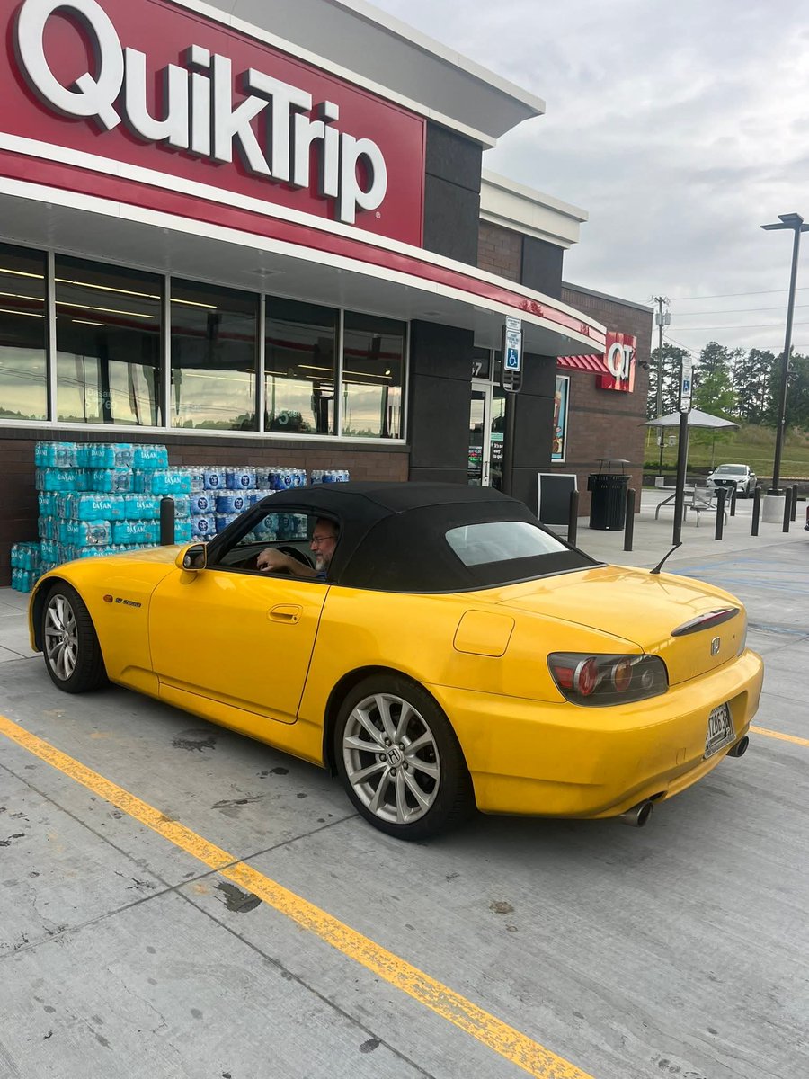 Mileage_impo's tweet photo. Honda S2000 with 407,785 miles (656,266 km) on the clock. https://t.co/BBWpLg7fIw
