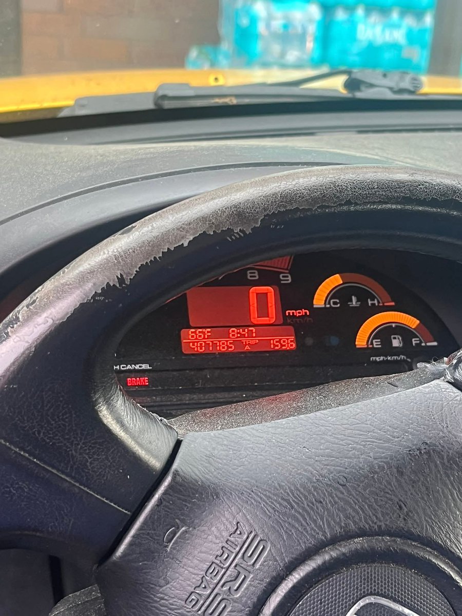 Mileage_impo's tweet photo. Honda S2000 with 407,785 miles (656,266 km) on the clock. https://t.co/BBWpLg7fIw