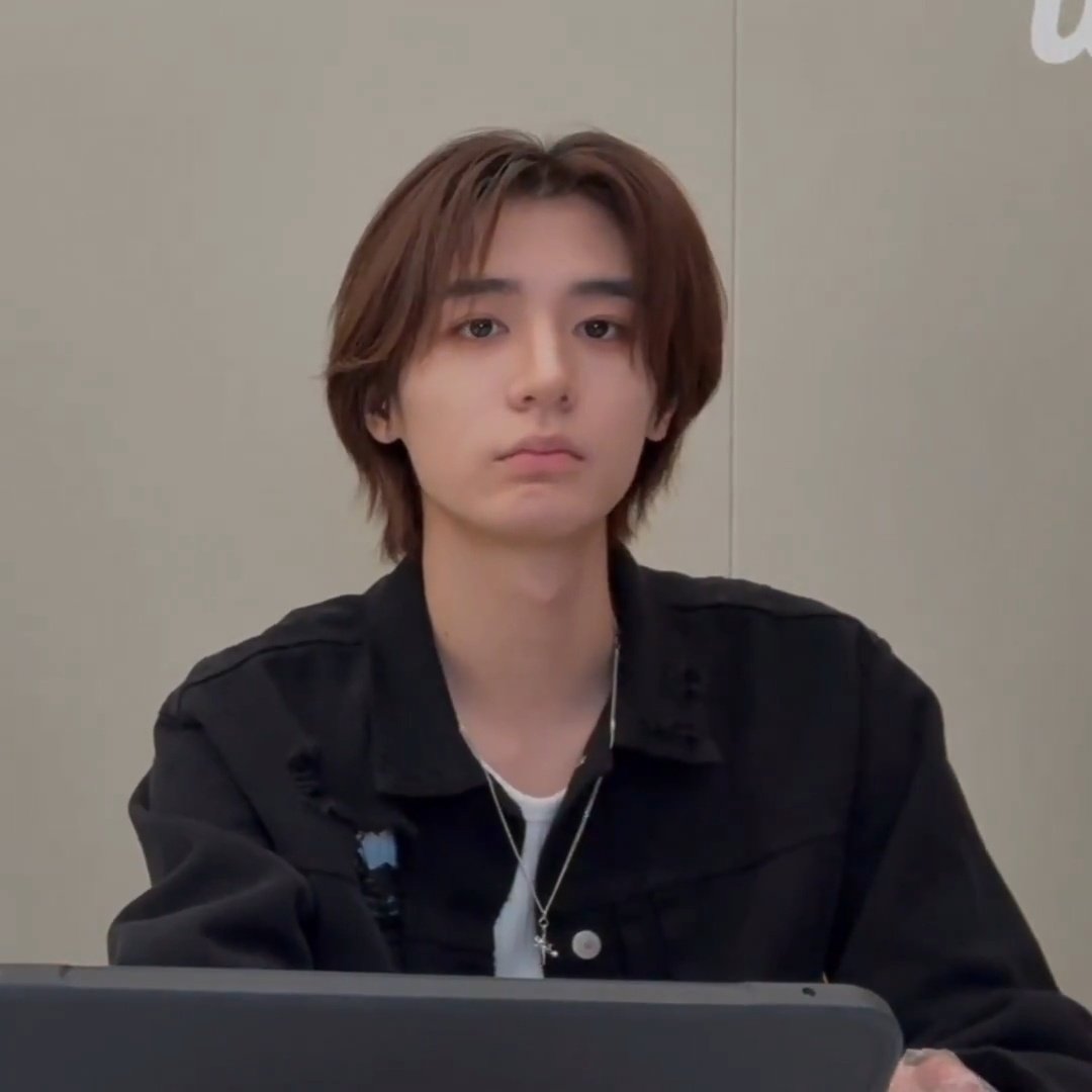 rei ★ tweet media
