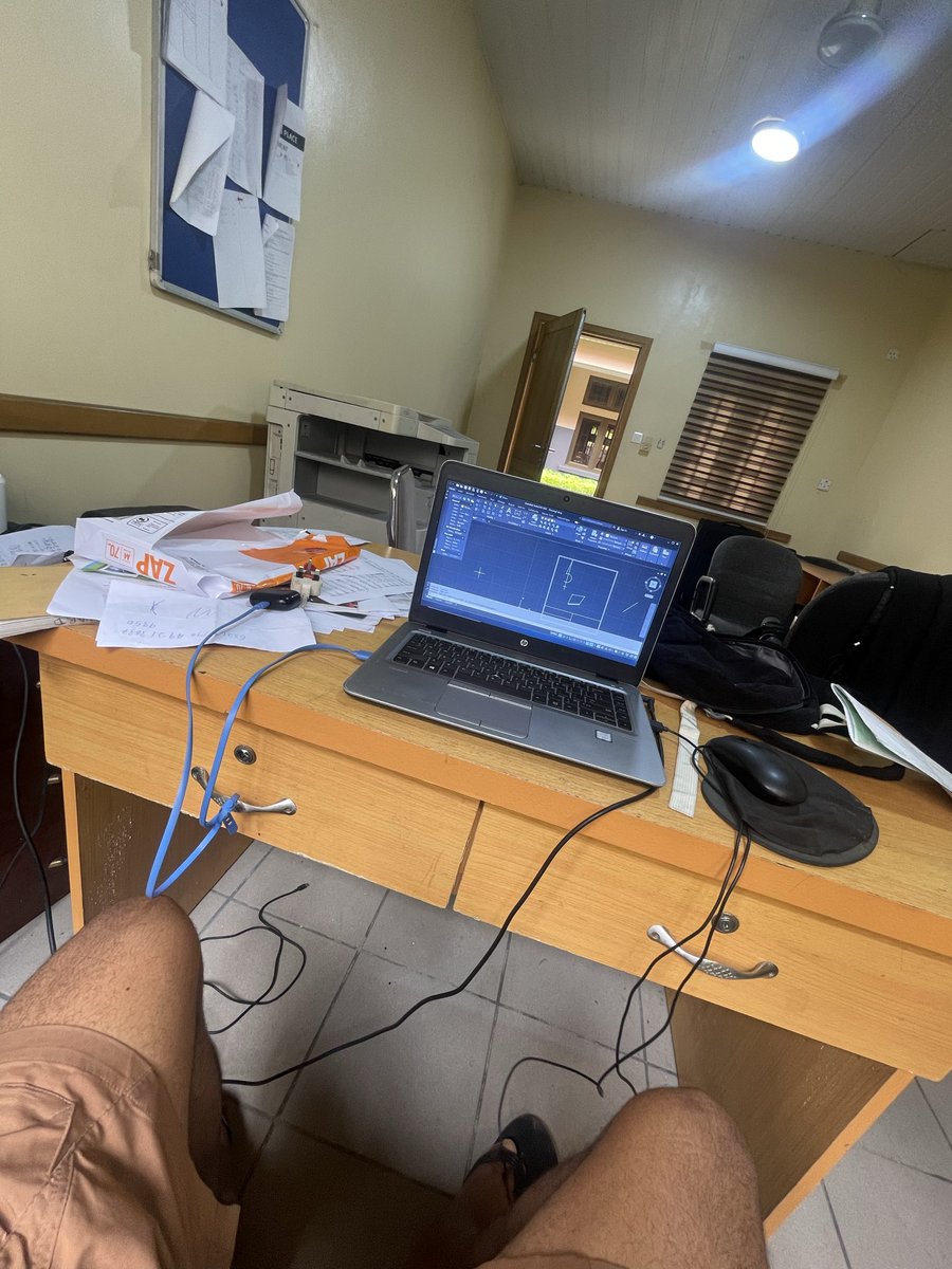 JJeffrreyy_'s tweet image. Life outside Web 3 …#web2 #surveyor