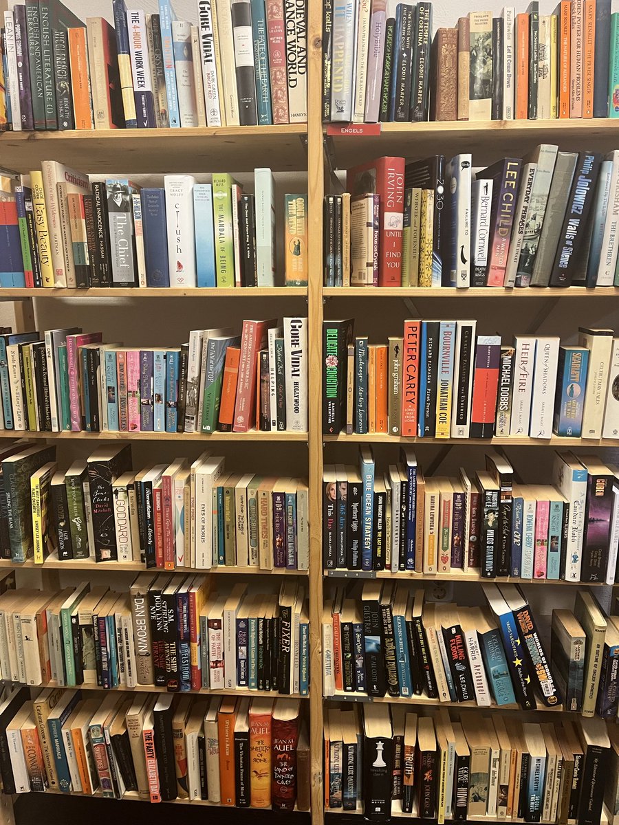Have you ever visited your local second-hand bookstore? 📚

Last time I was here I found an absolute gem 💎