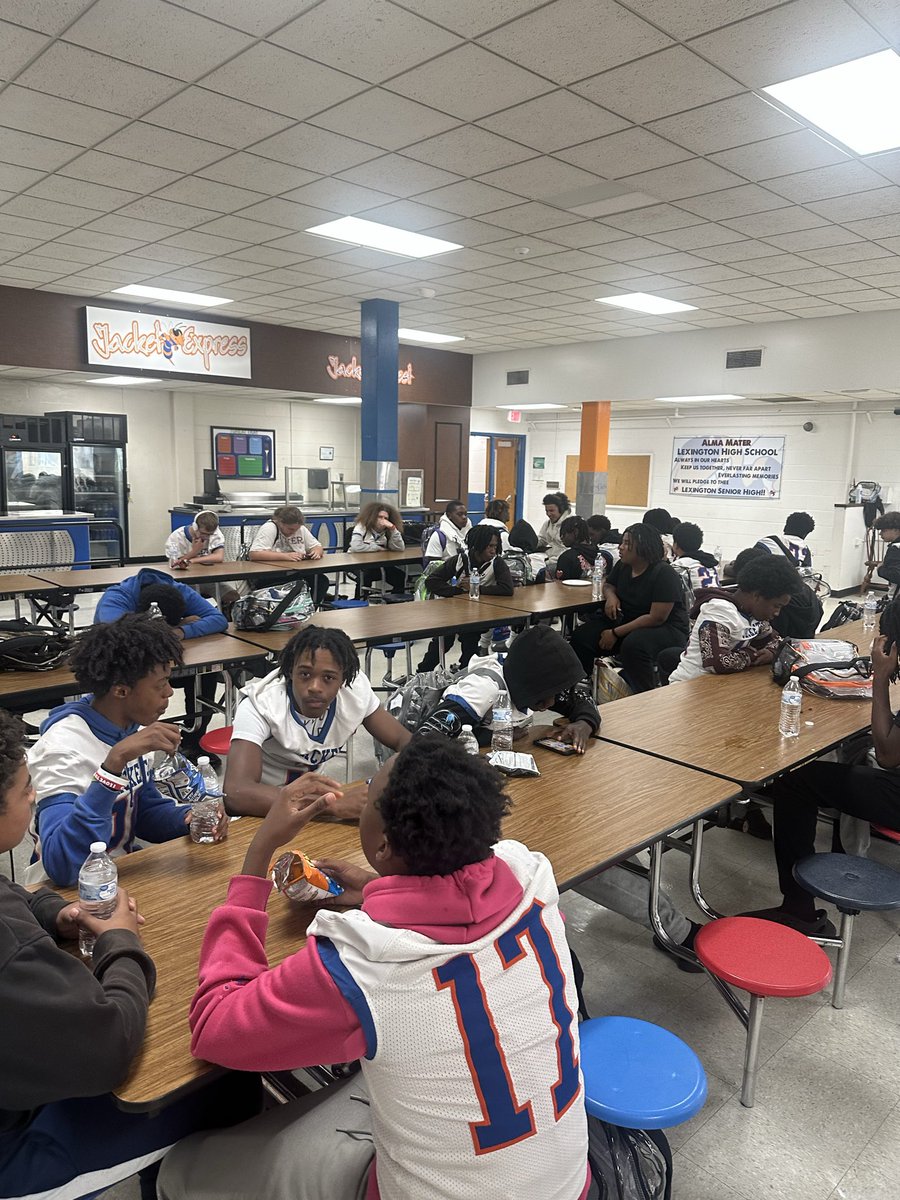 LSHS Football and S&C 🏈 tweet media