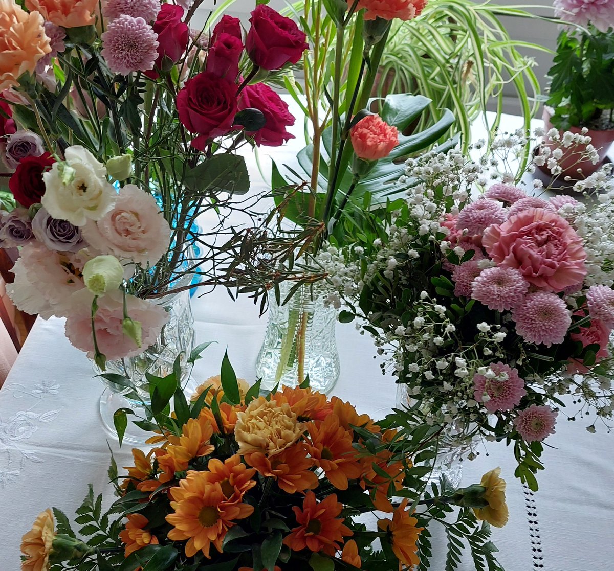 LPasanen's tweet photo. Käväisinpä kukkakurssilla. https://t.co/F5qcl60S5G