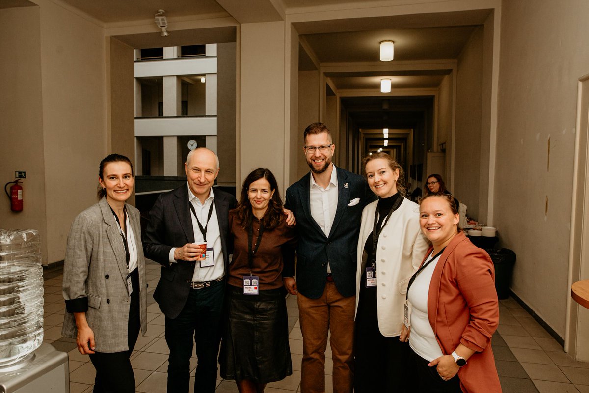 Three inspiring days at the ELU-S Conference in Prague!

Click here  to read more: digitaljustice.uwr.edu.pl/en/2025/10/10/…

#EUlaw #DSA #research #NCN