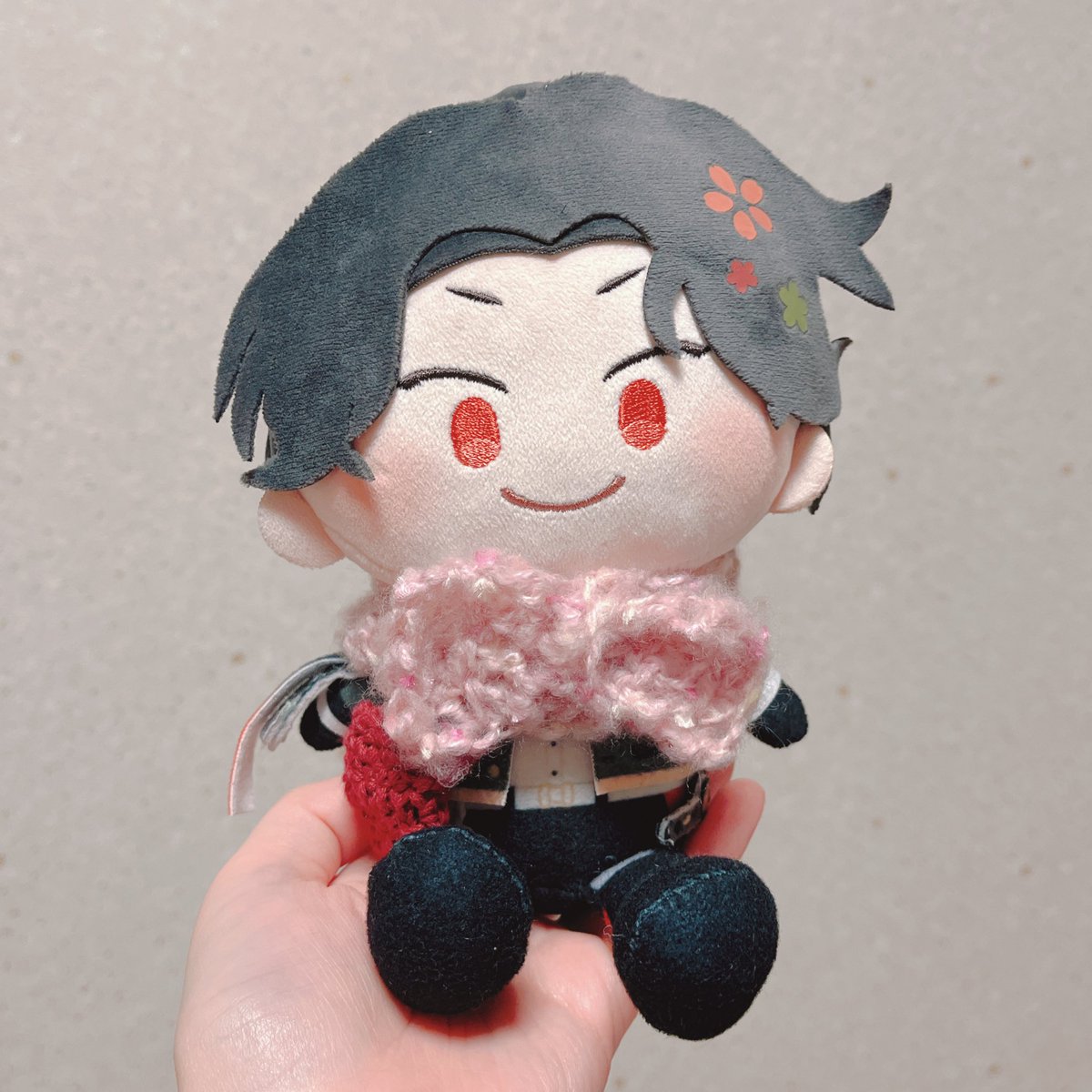 ぶっぜがリボンのマフラーもらってる！！！