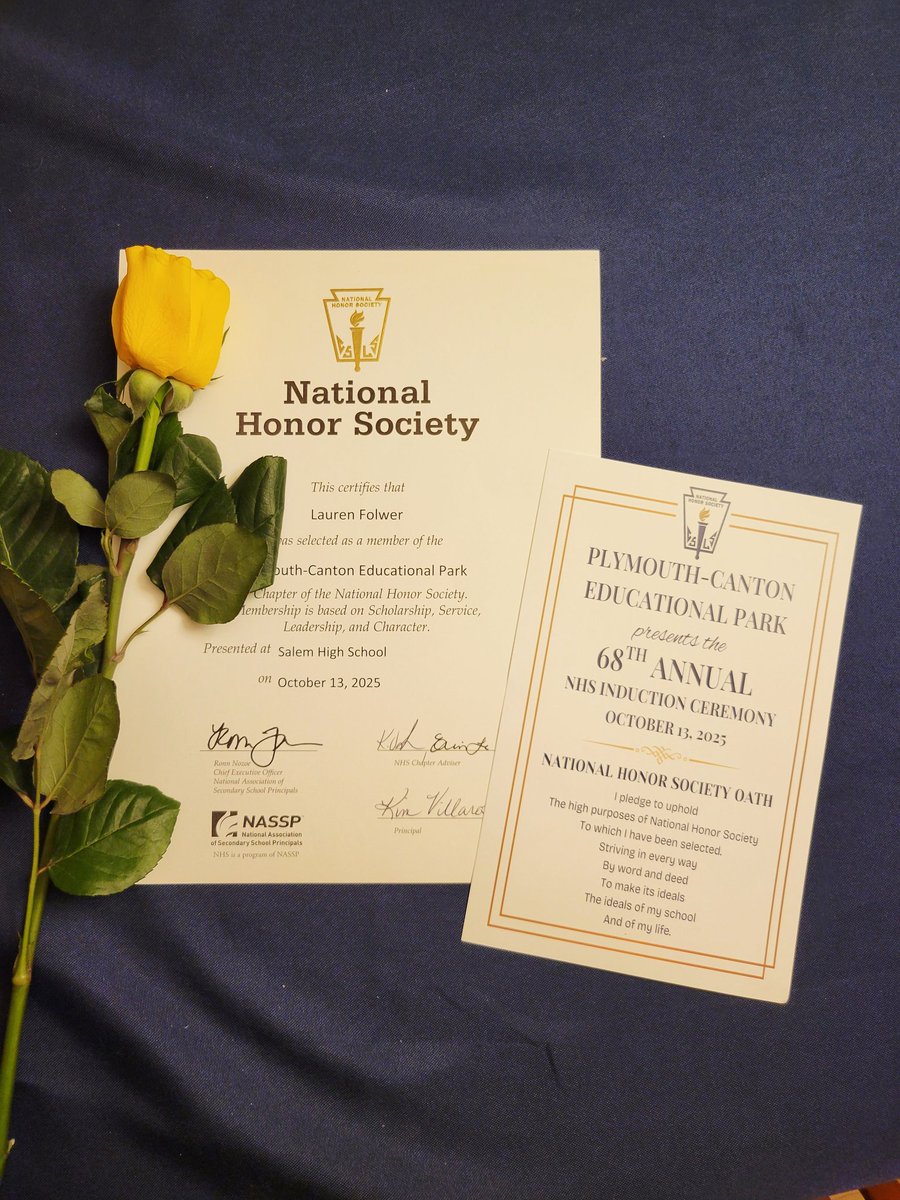 Lfowler2026's tweet photo. Putting in the work off the pitch- in the classroom and out in the community and honored to represent our chapter of National Honor Society. https://t.co/666X25xG3F