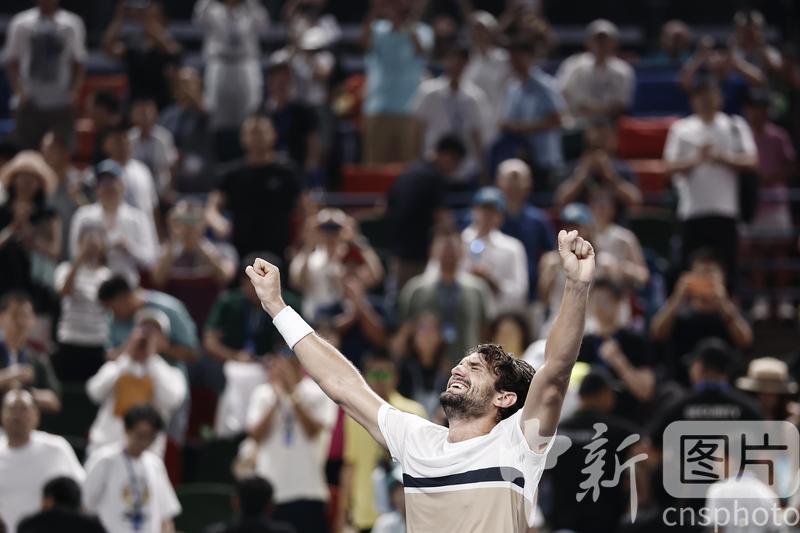 photo_cns's tweet image. Monaco&apos;s Valentin Vacherot won ATP Masters 1000 title in Shanghai, Oct 12, 2025. (Photo by Yin Liqin/CNSPHOTO)
#ValentinVacherot #ATPMasters #RolexShanghaiMasters #Rolex #Shanghai