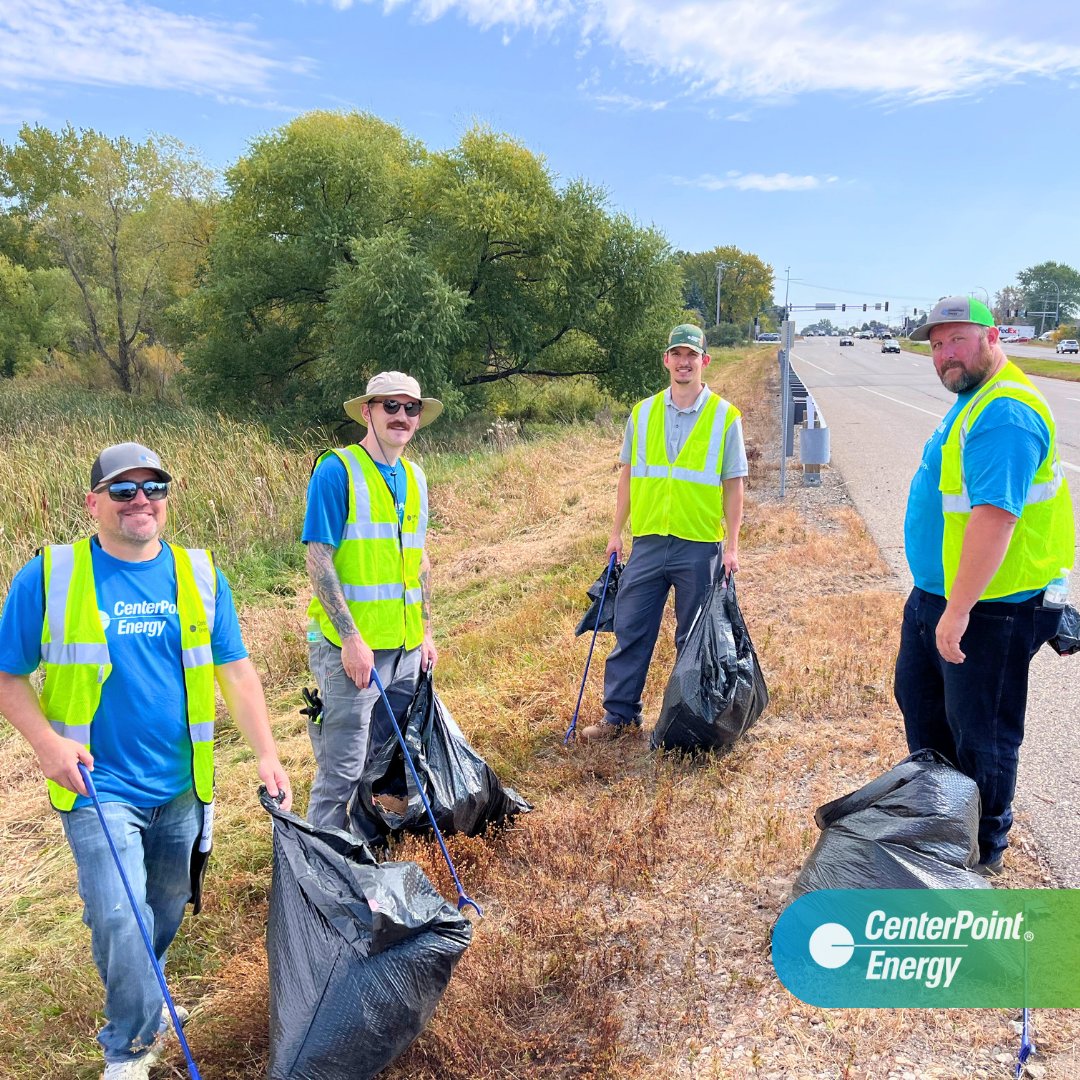 CenterPoint_MN's tweet image. Shoutout to our employees who rolled up their sleeves to clean a two-mile stretch of highway in #PlymouthMN — collecting an impressive 42 bags of trash. Thanks to their efforts, they're helping power a cleaner, safer community! #AdoptaHighway