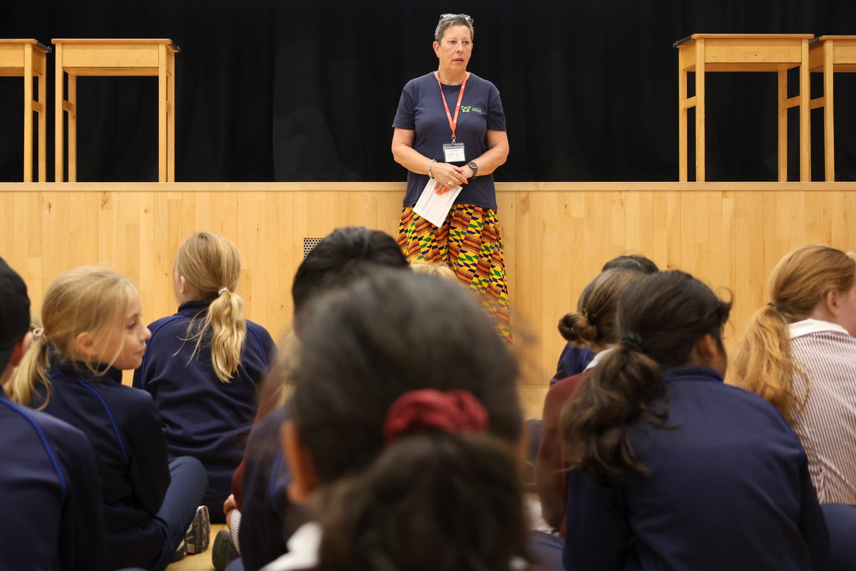 Brentwood_Prep's tweet image. Year 5 PYP Inquiry into Materials and the Environment has had a fantastic real-world outcome!
As pupils got new desks, the old ones have been sent to #WastetoWonder. They relocate old furniture to schools in need, like those in West Africa🙌
#PYP #InquiryLearning