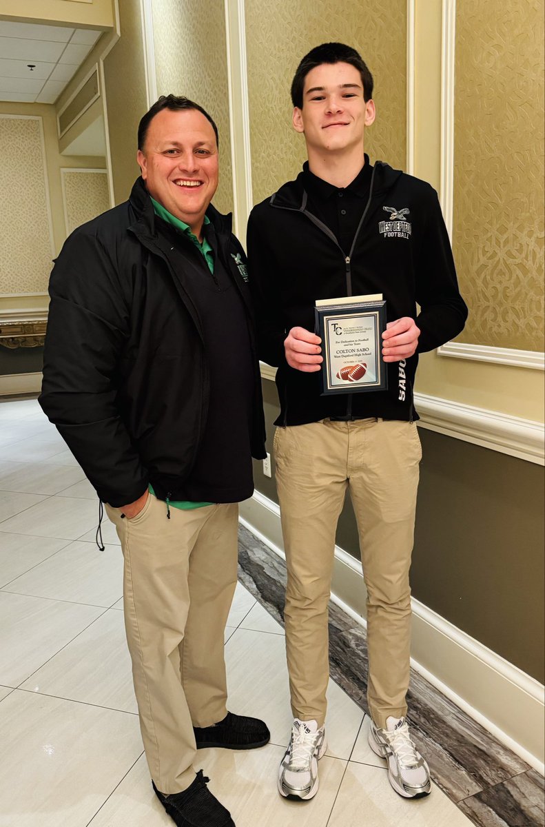 CoachKnowsBest's tweet image. Congrats #9 Colton Sabo for being recognized by the Touchdown Club of South Jersey as our 2025 UnSung Hero.

Colton has emerged as a 1st time starter + currently leads our team in tackles. He is our most improved player.

Thank you @TDClubofSJ for supporting South Jersey Football