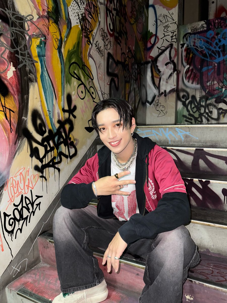 njs_shuta's tweet image. HOTIS TOUR 2025 OSAKA
ありがとうございました🔥

NJS初の大阪最高やったー！😆
いつもありがとうの方も初めましての方も一緒に振り踊ってくれてありがとう👍🏻
楽しかったね🌟
また大阪絶対来る！！！

明日は京都！
次回のLIVEも今日を越える。

#NJS #NEWJPNSWING #森重秀太