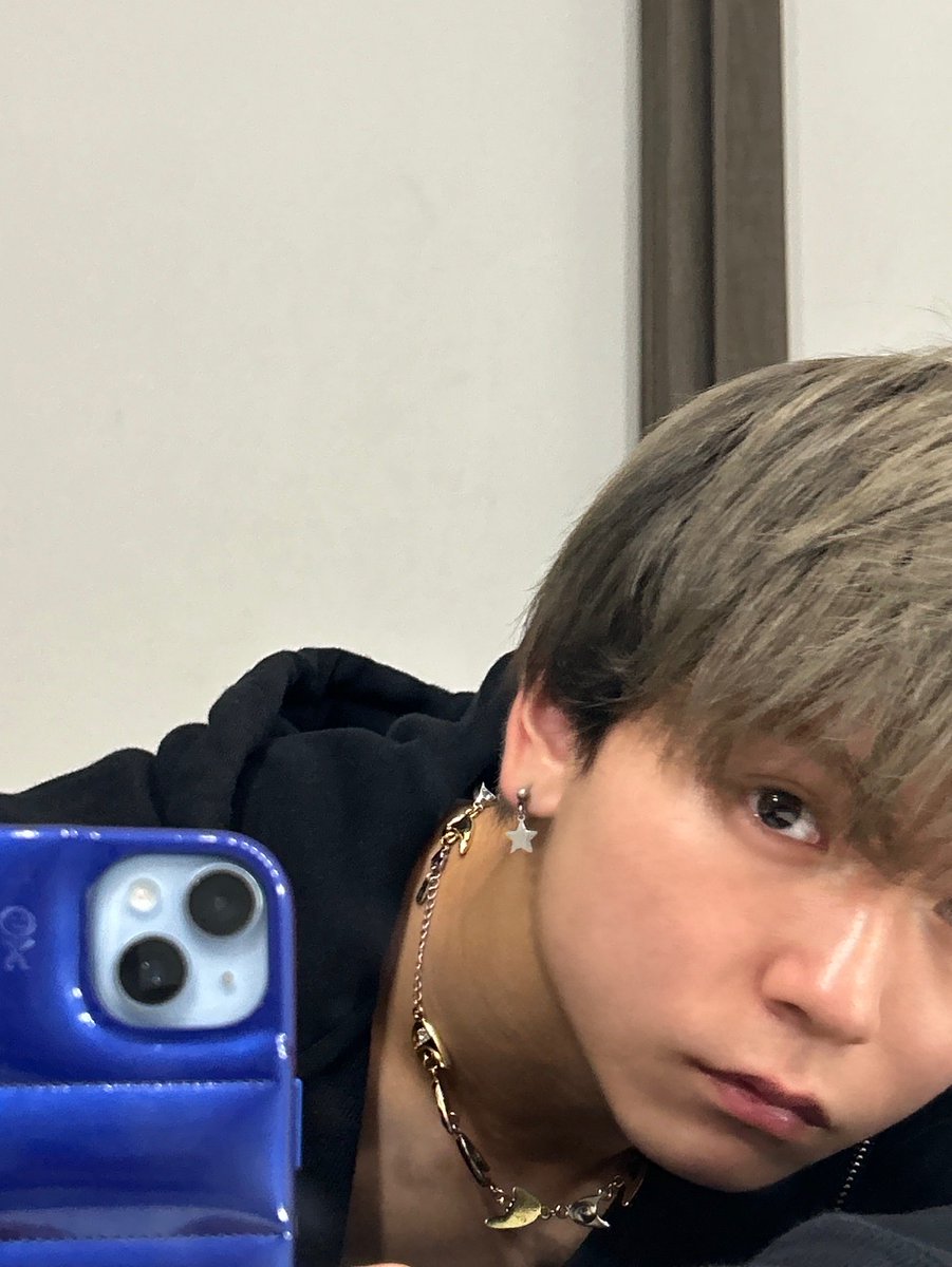 みなさん今日も1日お疲れ様です！

がんばったなぁ✨

昨日の夜から定食の気分だったんだけど、
昨日食べに行けなかったから、
さっきやっと辿り着けて嬉しい🫶🤍

良い夢見れそう
お腹の容量パンパンにして寝るのって
1番幸せ感じる

by瑠偉❤️‍🔥

#キドフェノ #鈴木瑠偉
#KIDPHENOMENON