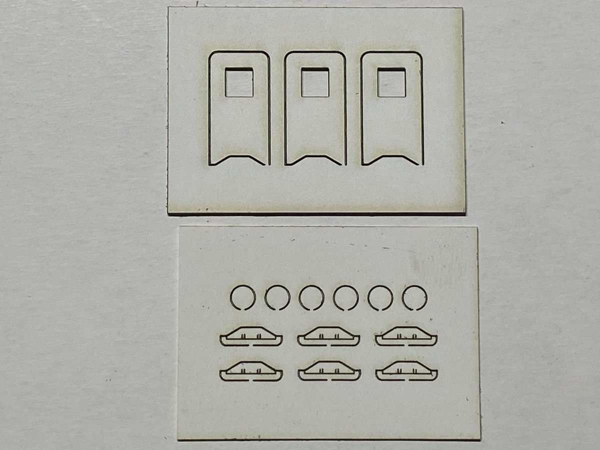 【新製品のご案内】

・貫通路塞ぎ板

甲種回送の再現にいかがでしょうか？？
KATOから発売されましたE233系中央線グリーン車などと合わせてご活用ください！
商品ページが準備出来次第、発売開始いたします！

#Nゲージ
#鉄道模型