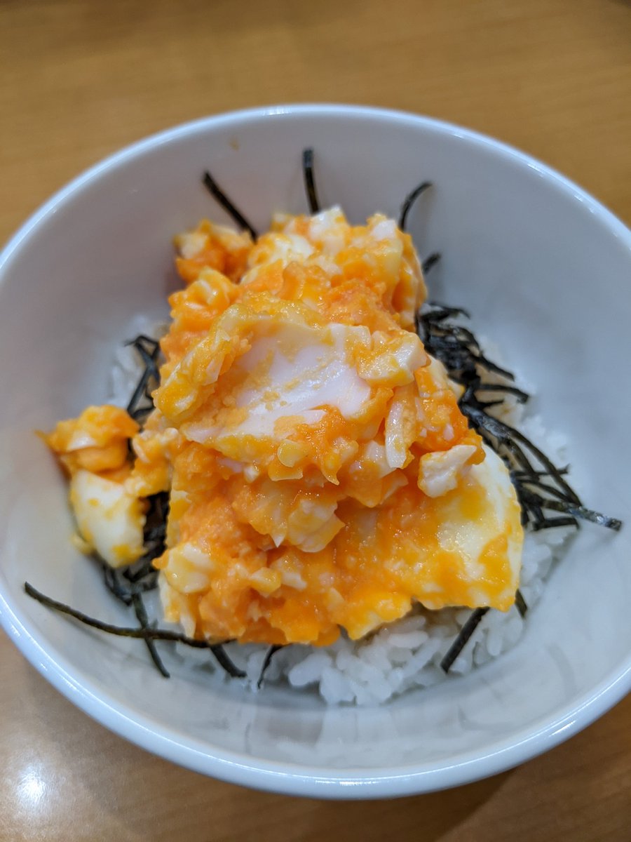 kanekobd's tweet photo. ①2025/9/14
中華そば ささき
★鬼昆布そば·塩(限定)
★肉飯

②2025/9/15
麺や遊大
★冷やし油そば
★卵まぶし丼(のり) https://t.co/5Oo53wnSof
