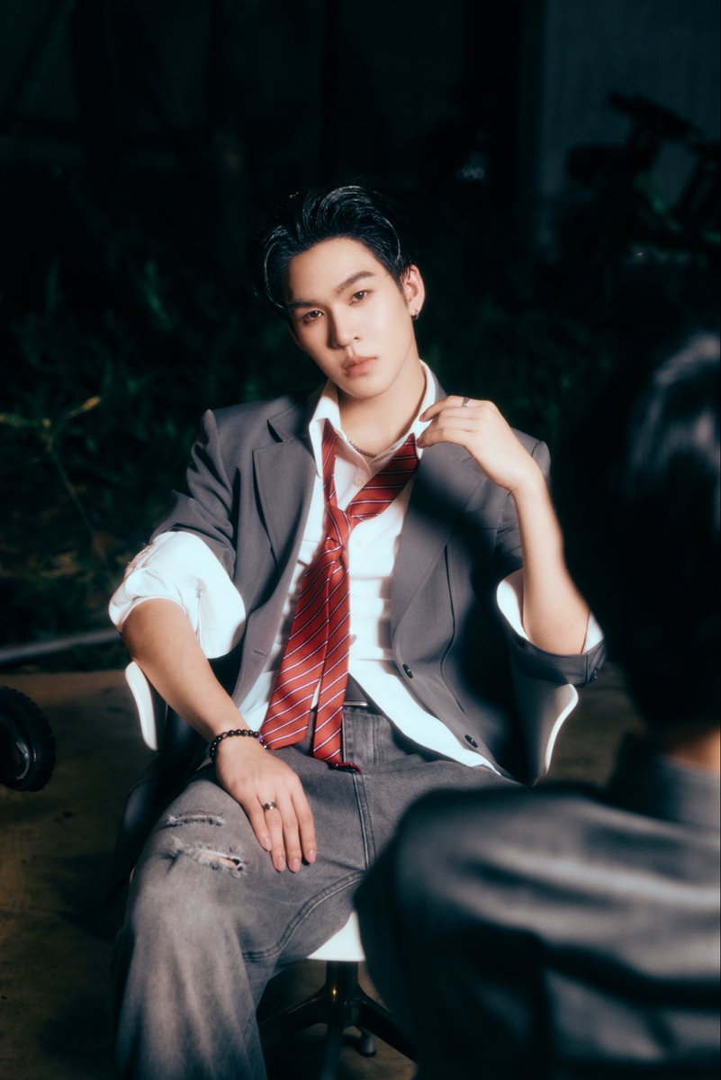 DEXX 2ND SINGLE 

“อกหักเป็นเพื่อนเธอ (BESIDE YOU) Prod. by The TOYS”

OFFICIAL MV 
🔧 : youtu.be/NU4wsJ_3z2Y

DEXX 2ND SONG
#อกหักเป็นเพื่อนเธอ_BesideYou
#DEXXth
#AUAU_DEXX
#DMDMUSIC