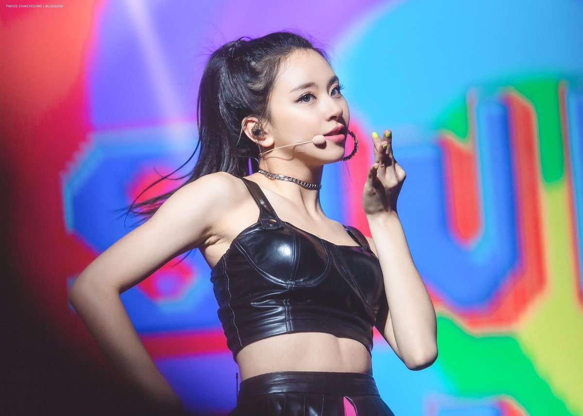 twenty9ayn's tweet photo. Chaeyoung's look during TWICELAND ZONE 2: Fantasy Park was absolutely iconic!! ✨ https://t.co/d1ipetLj0l