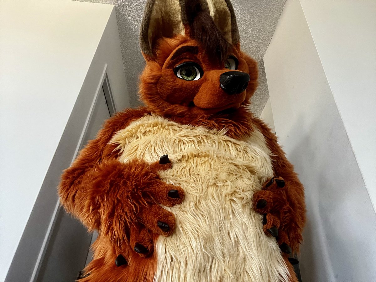 This ain’t gonna rub itself. ;)

#TummyTuesday