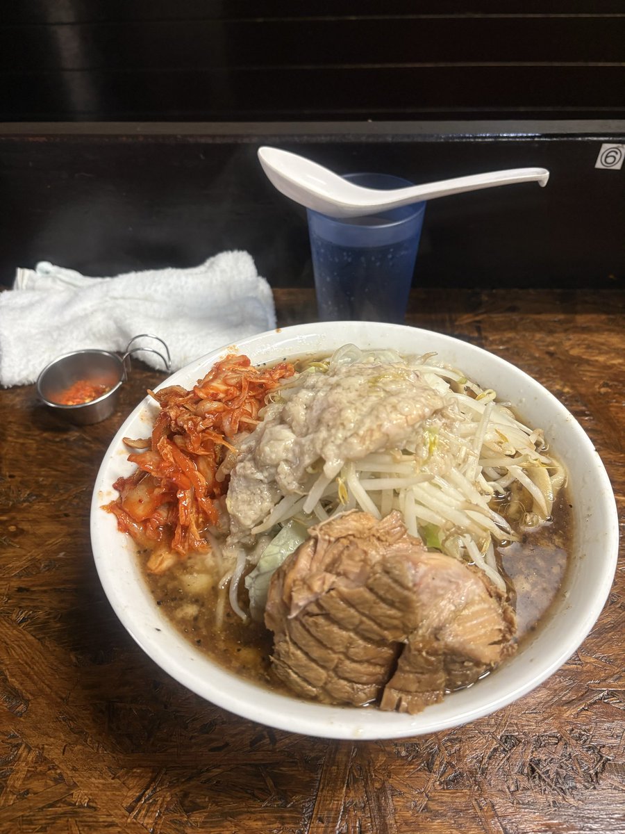 2025.10.14
自家製麺まさき　非乳化　新所沢
豚魚らーめん　アブラ　火の粉別皿　キムチ

麺が語りかけます…うまい！うますぎる！

やっぱまさきだね。ご馳走様でした！
