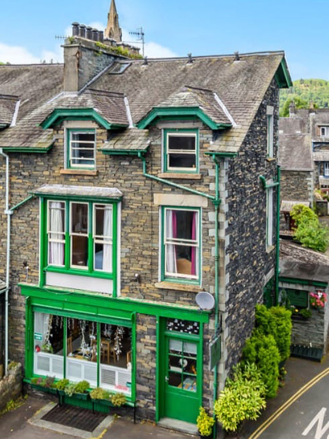 🔥 SALE AGREED 🔥
⭐️ The Lakes B &amp; B ⭐️
📍Ambleside📍
💷 £100,000 Leasehold 💷
📲 01204 325101 📲
📧 enquiries@ajfcommercial.co.uk 📧
#saleagreed #underoffer #business #bandb #bedandbreakfast #guesthouse #ambleside #lakedistrict #cumbria #awardwinning #agent #kingof