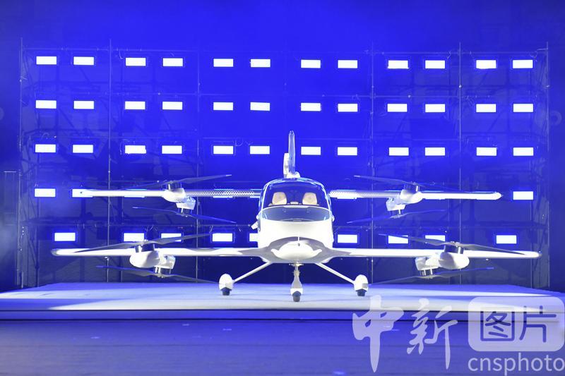 photo_cns's tweet image. “VT35”, the new generation of long-range electric vertical takeoff and landing aircraft (eVTOL) was  launched in Hefei, Anhui Province, on Oct.13, 2025. (Photo by Chu Weiwei/CNSPHOTO)
#airtaxi  #eVTOL #travel