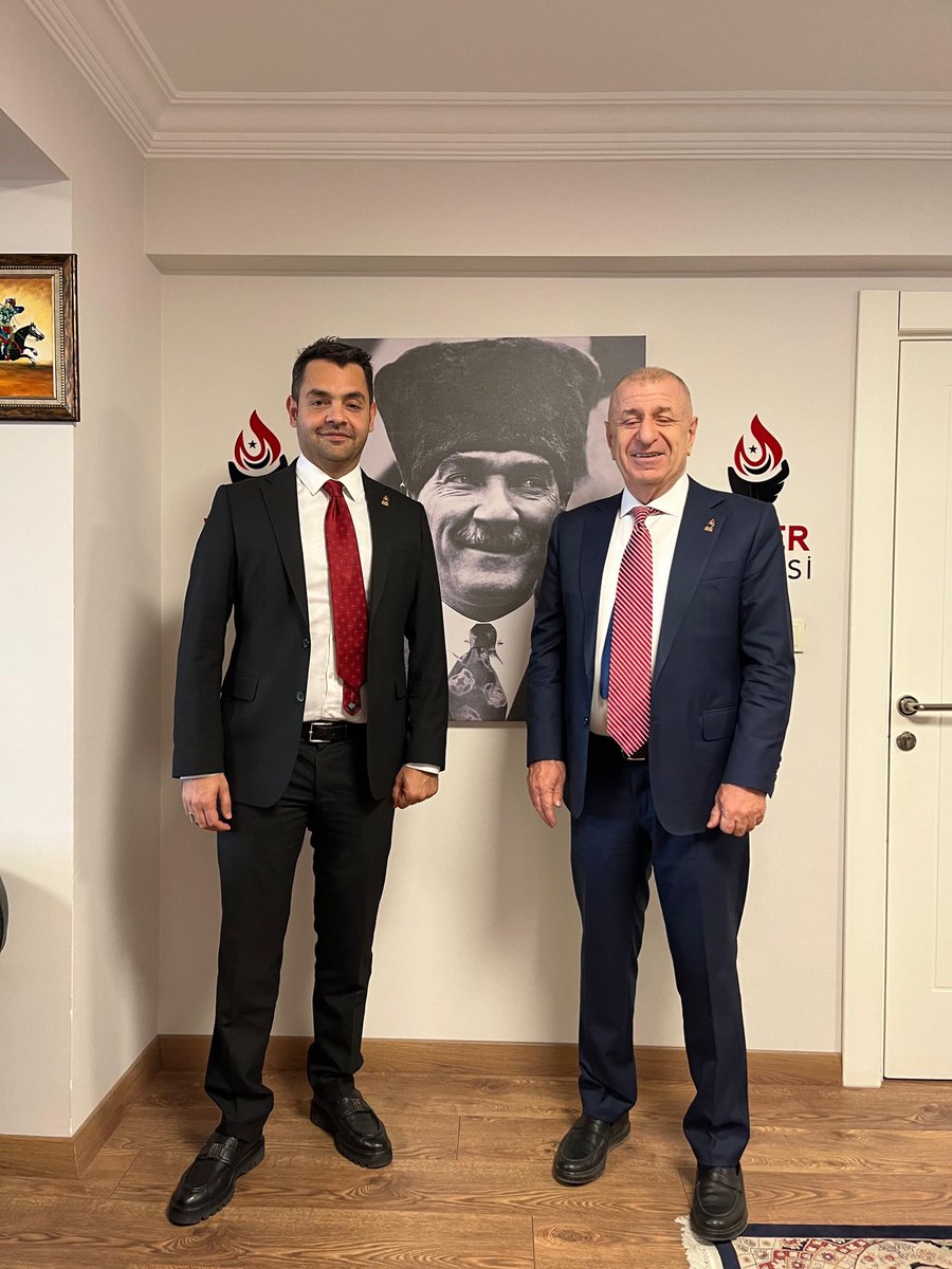 Çanakkale 18 Mart Üniversitesi Tıp Fakültesi Kardiyoloji Bölümü öğretim üyesi Prof. Dr. Hakkı Kaya Zafer Partisine katıldı. Prof. Dr. Kaya Sağlık Komisyonumuzda görev üstlendi. Prof. Dr. Kaya’ya hoşgeldiniz diyorum. <a href="/zaferpartisi/">Zafer Partisi</a>