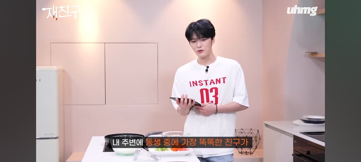 syandlewind's tweet image. 똑똑한 띠와니