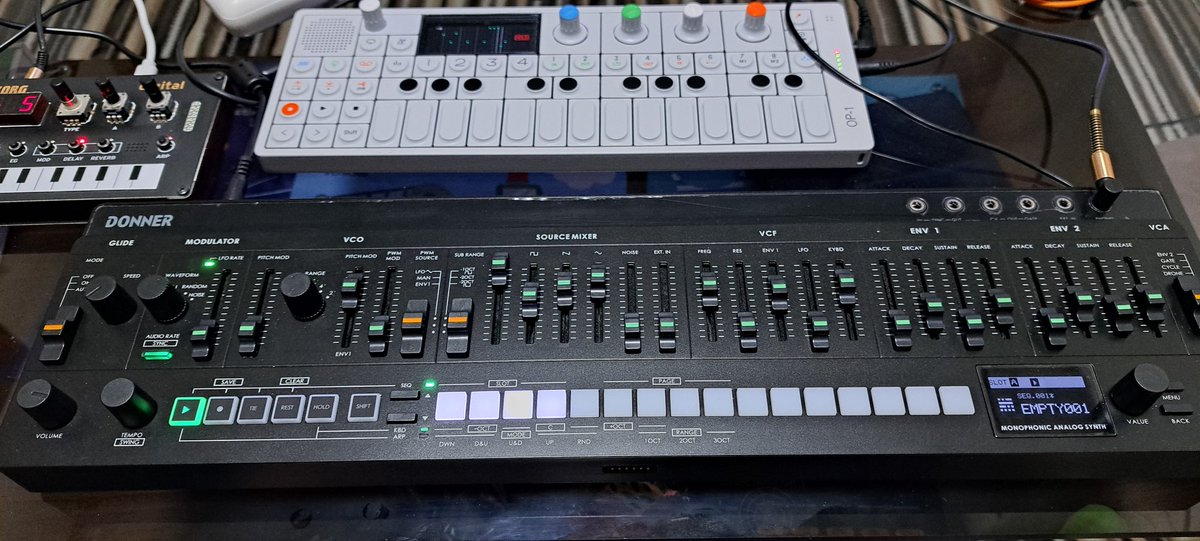 tsutomu303waves's tweet photo. 届いてから触れてなかったL1いじり中 https://t.co/8PwOxEksgY